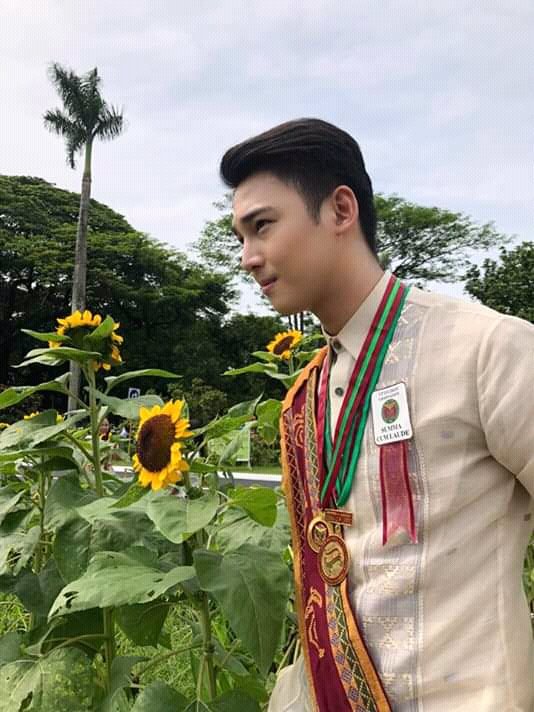 skyquizonclouds's tweet photo. Sky with sunflower. uwu

#TUEgetherWithSky https://t.co/xE4tI37zdF
