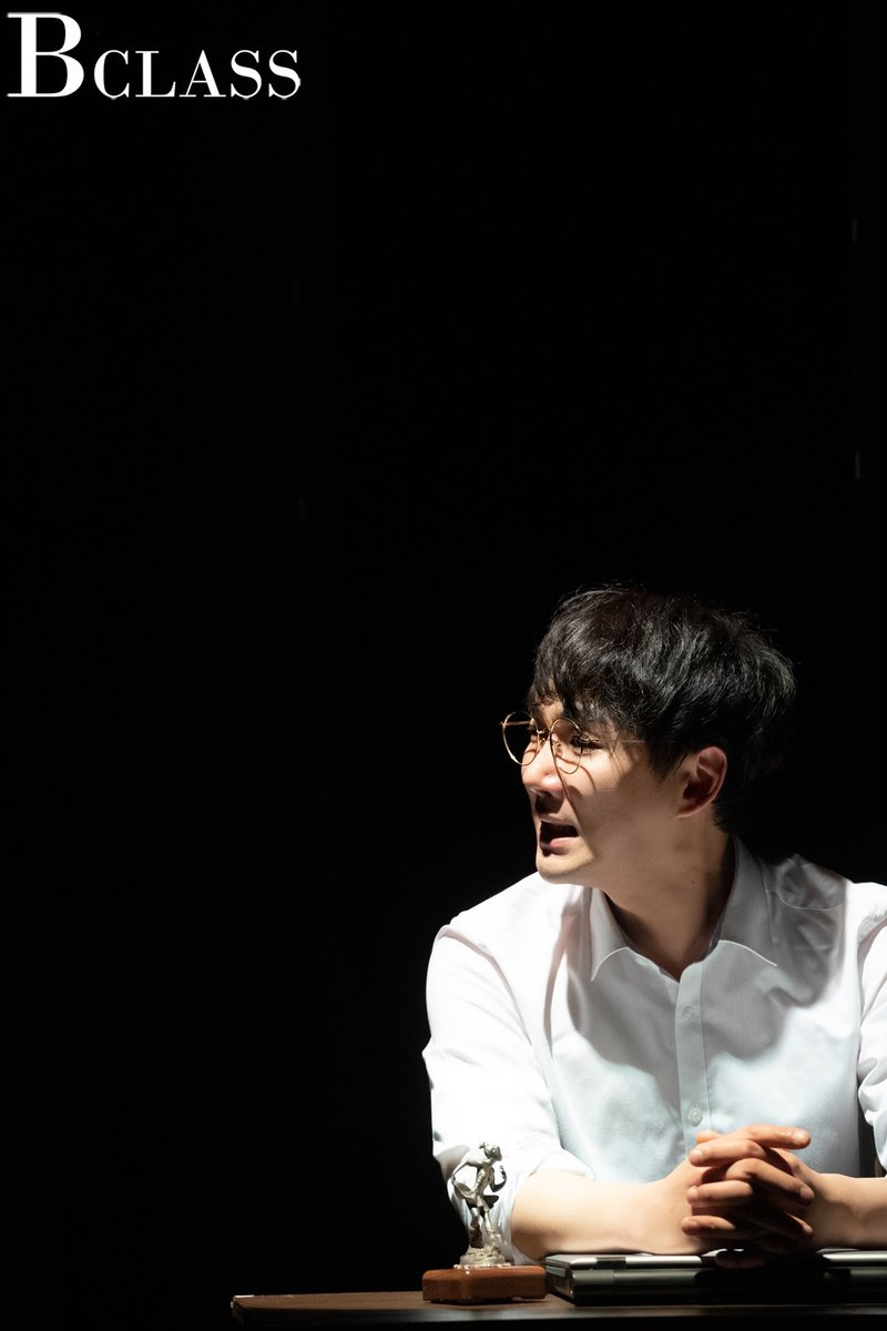 B_Class2017's tweet image. &quot;그리고 파릇한 새싹들이 
돋아날 쯤엔 찾기 시작했습니다. 
할 줄 아는 것, 남을 이길 수 있는 것 말고,
그저 즐겁게 할 수 있는 것을요.&quot;

#윤태진 #김택상
#연극 #비클래스