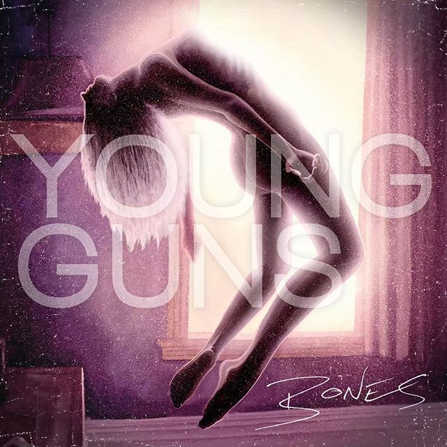 My work soundtrack today #youngguns #younggunsbones #bones #younggunsband 
#paperdesign #theartofletterwriting #penpalsupplies #stationeryaddict #stationery #stationeryshop #stationerylove #stationerydesign #stationerydesigner #themailsnail #snailmail #p… bit.ly/2YRb5Gw