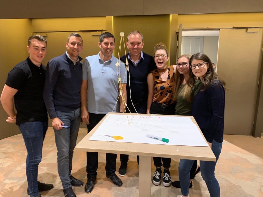 Showcase tweet media