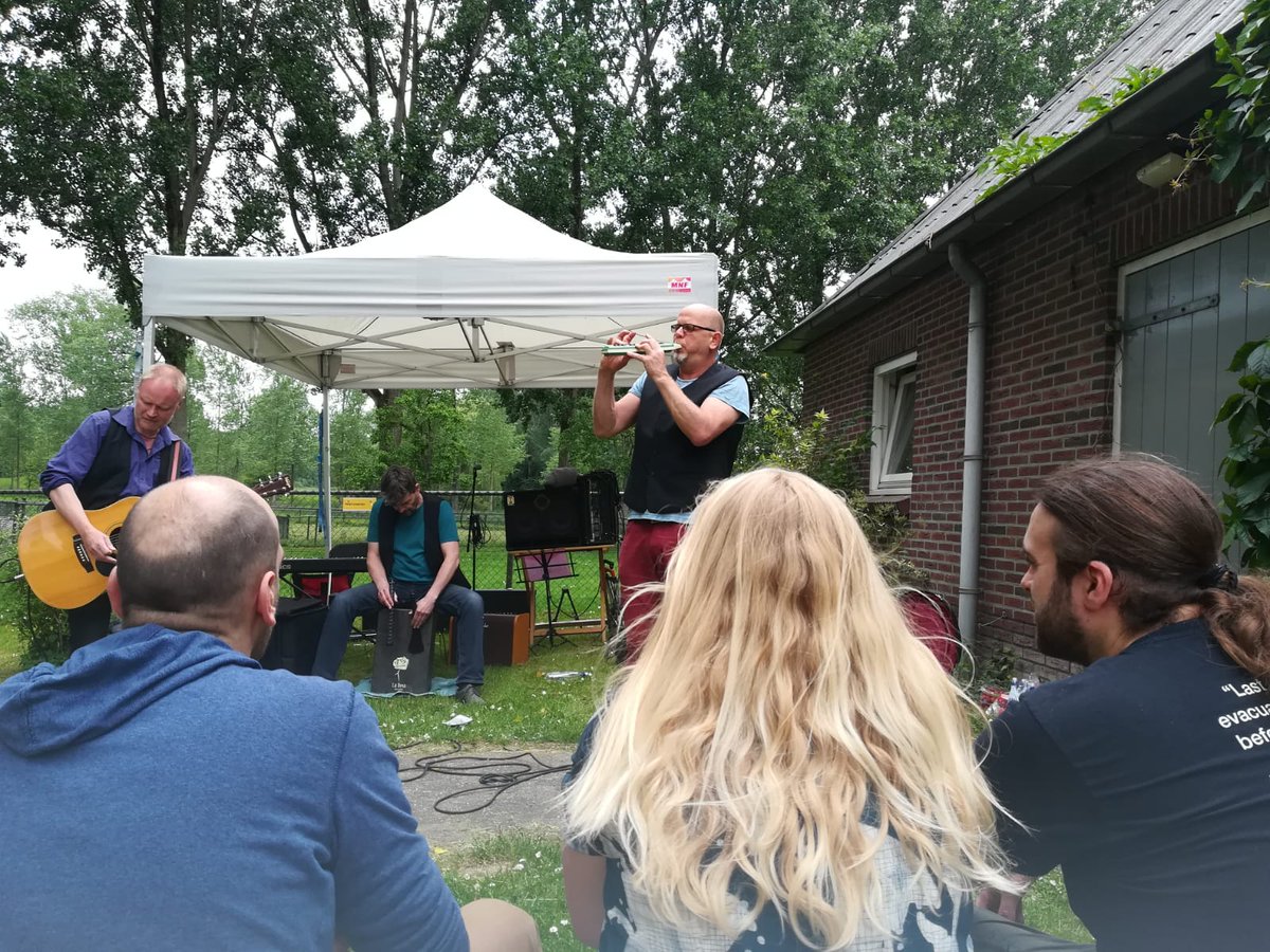 InkhornControv2's tweet photo. Last Sunday we played at Park #Koppelsteede in #Lunetten
I (Emi from IC) had a Tubeway Army song in my head before we started playing our own songs. https://t.co/1Ua5bC7ftr What's your favourite park song? #TuesdayThoughts #electropop #newwave https://t.co/n8FXVCjS2v