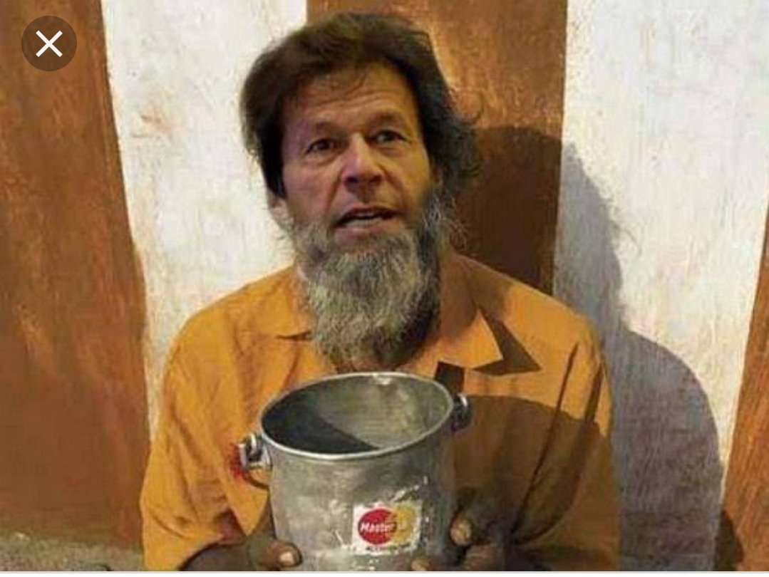 ___savage___'s tweet photo. Ye khari hai....    or ye bhi-khari hai🤙🏻 https://t.co/mVmXknS63o