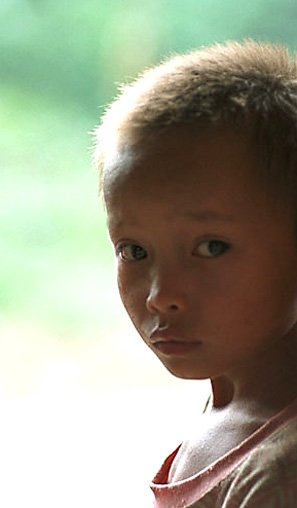 ihoglobal's tweet photo. Young Karen boy in a refugee camp near Mae Sot on the Thai-Burmese border.

#thaiborder #burmese #refugee #humanitarian https://t.co/MWeFbyYT9X