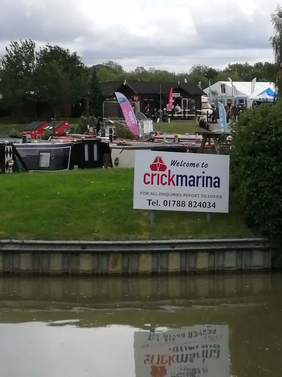 WoodhamEng's tweet photo. Had an amazing weekend thanks to @waterwaysworld for a fantastic event #CrickBoatShow2019. Nobody every said work had to be hard 😎. Was great to catch up with so many old friends https://t.co/5lVaSXUOQ0