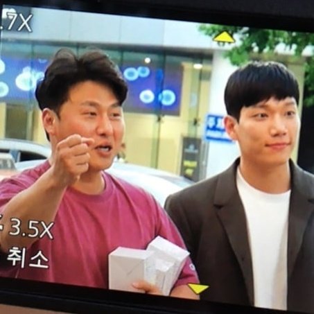 mbcdrama_pre's tweet photo. 조장풍 종방연 현장❗
마지막회 본방사수 함께해요💕

오늘 밤 10시 <#특별근로감독관조장풍>
#김동욱 #김경남 #오대환 #이상이 https://t.co/jmgIN5Szhn