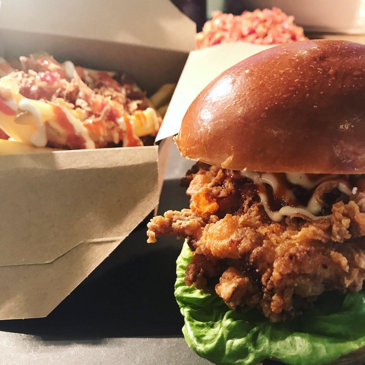 connectoneleven's tweet photo. Our new menu choices available this lunchtime include an authentic buttermilk chicken burger. You can’t miss it! #connect https://t.co/SVEOdtV6CJ