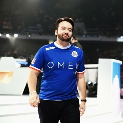 zqroide's tweet photo. 🚨🚨

Ce soir dès 18H30 sur https://t.co/NT2IiAOGKu 4 invités XXL pour une émission spéciale Contenders / Atlantic Showdown :

- @KnOxXx_Ow head coach @Hurricane 
- @KolstiGG head coach @UprisingAcad 
- @Wrath_OW analyst @angrytitans 
- @PipouOW head coach @MorningStarsET 

🔥🔥 https://t.co/pKrVqP4NiV