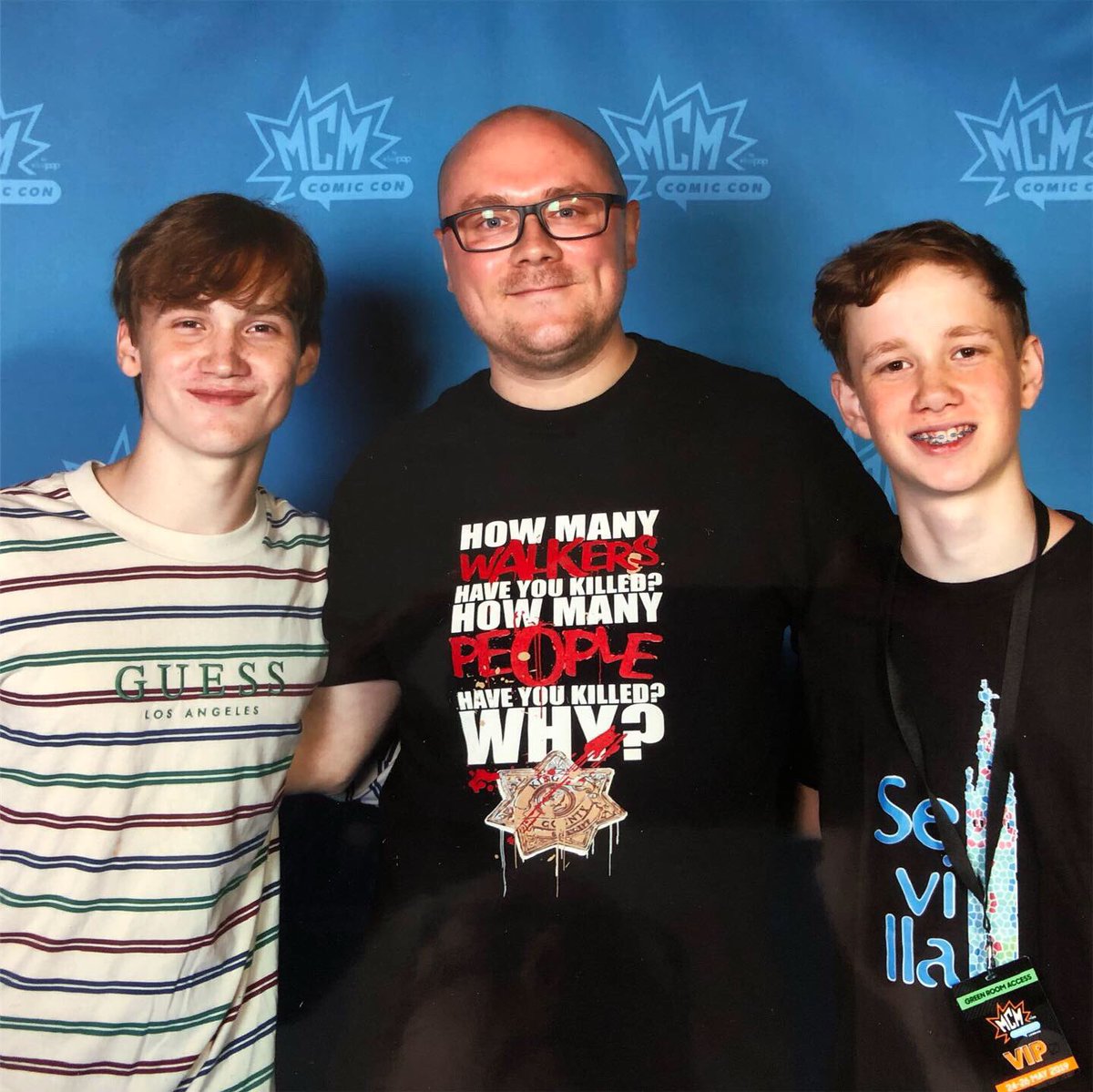 TWDStuff's tweet image. Met the two Henry’s at #MCMComicCon at the weekend. 

#TheWalkingDead