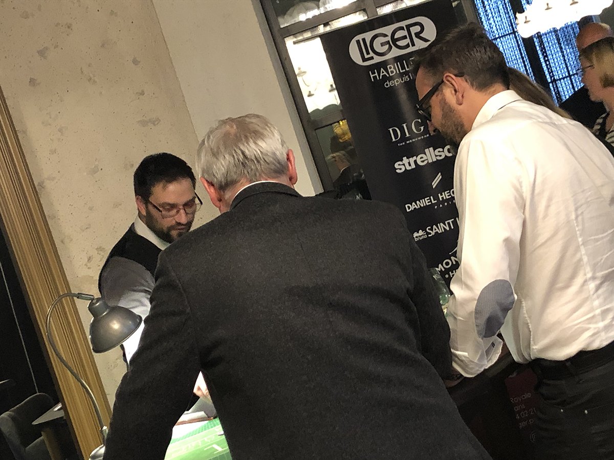 empreintehotel's tweet photo. Retour en image sur notre soirée #CASINO !
"Faites vos jeux rien en va plus", roulette et black jack... le hasard fait parfois bien les choses. 🥂🍾🍀💵 avec #LigerHomme et #AACasino
#empreintehotel #hotelorleans #soiree @empreintehotel #orleans #loire #vuesurloire https://t.co/CuVySS3znt