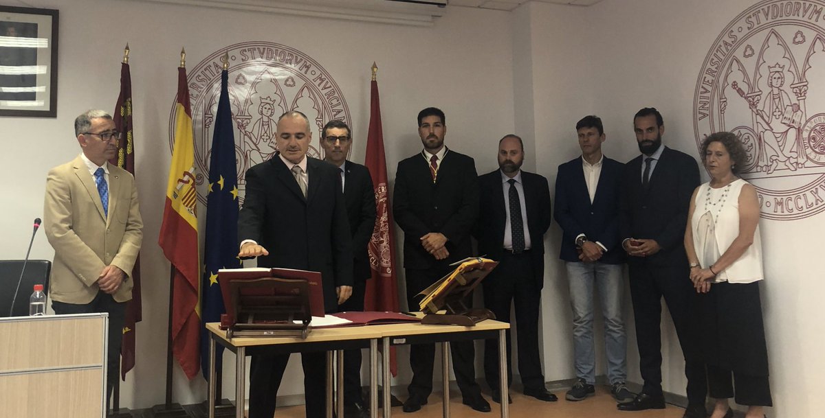 <a href="/JAAbraldes/">J. Arturo Abraldes</a> Secretario de la Facultad