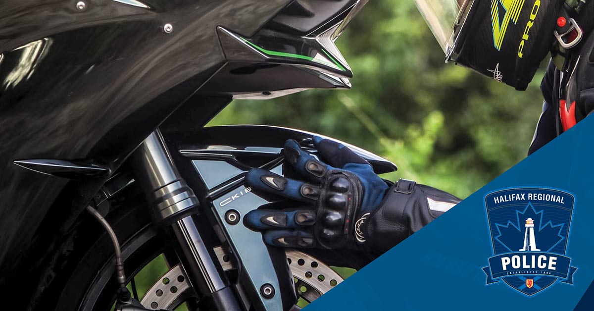 HfxRegPolice's tweet photo. When you take your motorcycle out for its first ride this spring remember to make sure it is in good working order, safety inspected, registered and insured. Police want you to make safety a priority this #MotorcycleMay @HRPTrafficCop https://t.co/wU6z4Yuwa8
