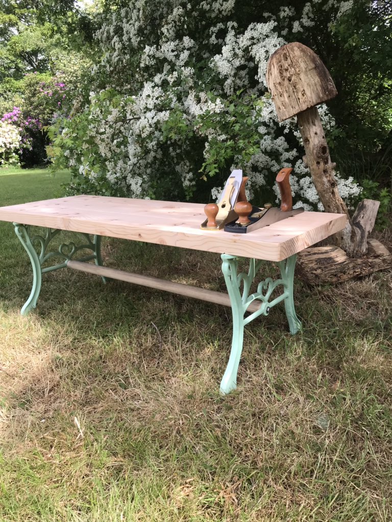 Old pair of cast iron legs, sand blasted and powder coated by Bunty and Ralph. I then dressed some Larch which I had left over from picnic tables @LochendChalets 
Finished off with an old rake handle in Beech as the stretcher. #woodworking #familycollaboration