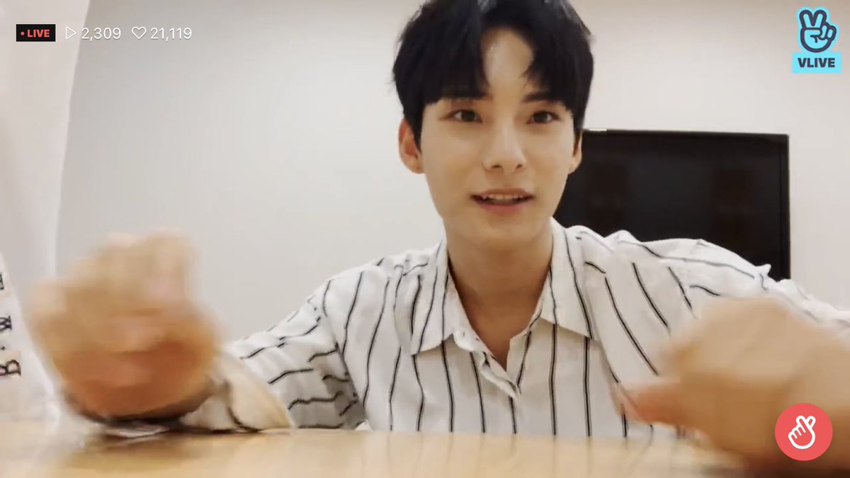 QueensOfACE's tweet photo. I said this to Jun at a hi touch, and I’ll say it again:
YOU’RE F*CKING BEAUTIFUL https://t.co/Pjwd3mNKLa