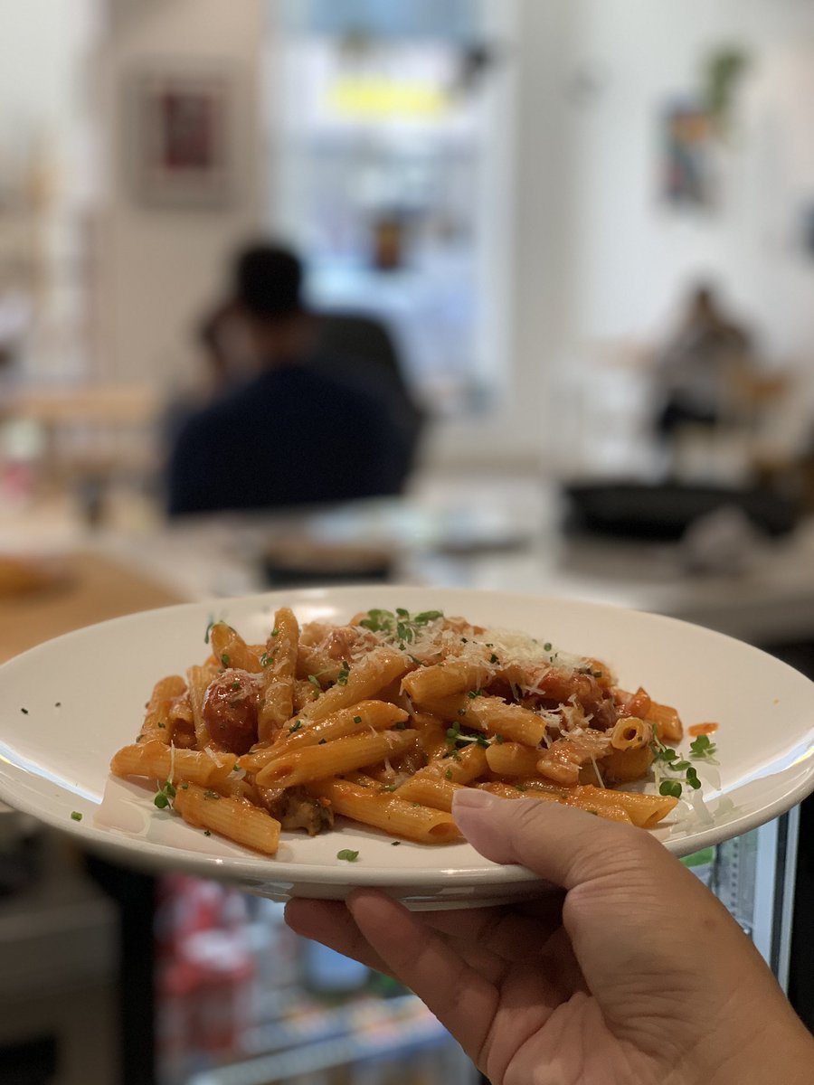 It’s that time again Loven Lunchers.. have you tried our lunch time special Hot 8 dishes, only £8 for a hot pasta, fish or meat dish with a soft drink.. 🍝🥘🥗Serving from Tues-Fri 12-3pm. #lovenbakerycafewinebar