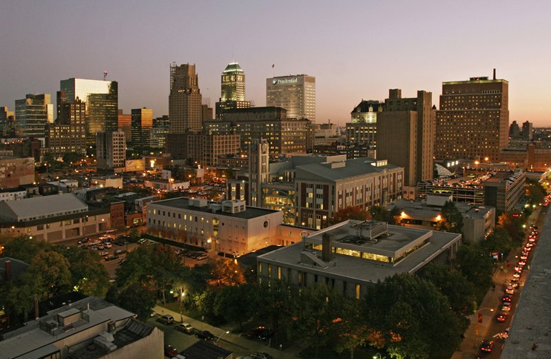 ritechco's tweet photo. Yes... We LOVE NEW YORK CITY startups but we also LOVE the NEW JERSEY TECH scene. COOL STARTUP COMPANIES in the GARDEN STATE.

We are excited to welcome new NJ customers to our development center. Doing great engineering together.

#nj_tech  #njtc  #ritech #newark_startups https://t.co/PFa2tslJpf