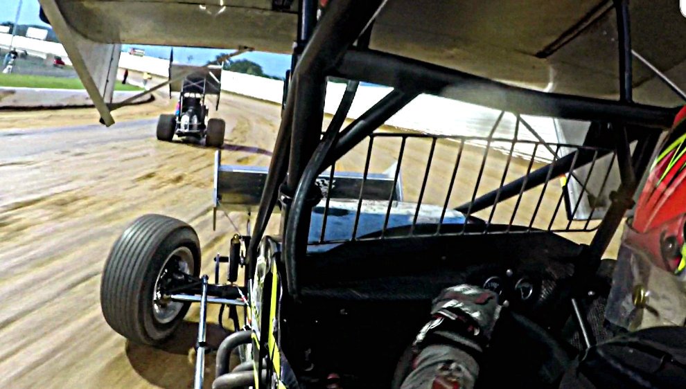 wtloosejr's tweet photo. Ryan Smith at port royal fot the Wikert #portroyalspeedway #RedRobinRacing #ryansmithracing https://t.co/DQUMt0diBT