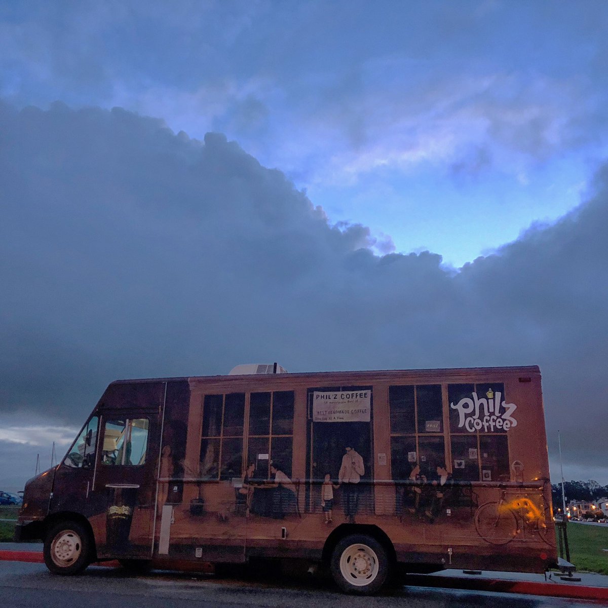 #philztruck is closed for emergency repairs today! We hope to return tomorrow and serve some amazing ☕️❤️! @philzcoffee