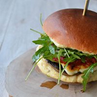barbarasKdorset's tweet photo. Looking forward to  @WimborneFolk again this year. Find us in the main square for  #veggie#vegan#streetfood https://t.co/xHp2r8lXQ5