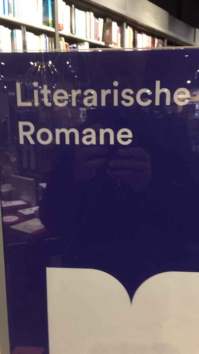 AHummelmeier's tweet photo. Bin in der Buchhandlung. Gleich google ich mal, was ein Pleonasmus ist. https://t.co/1uPSuqqFLY