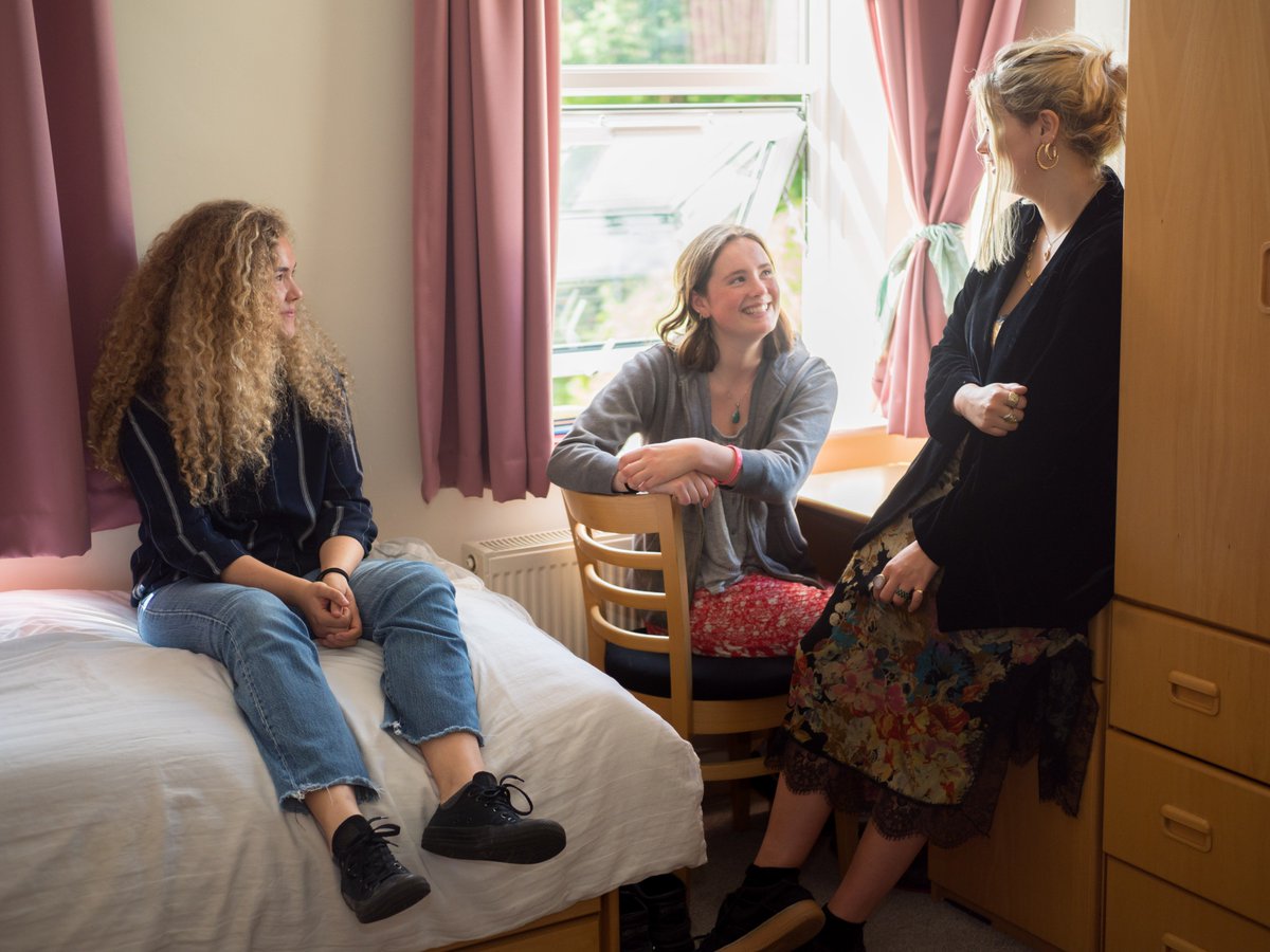 GodolphinSchool's tweet photo. A quick glance at some lovely shots @AshMillsPhoto took of our Lower Sixth girls last week. #GOinspire #GOsixth @GoSixthForm https://t.co/V6vphnpVnP