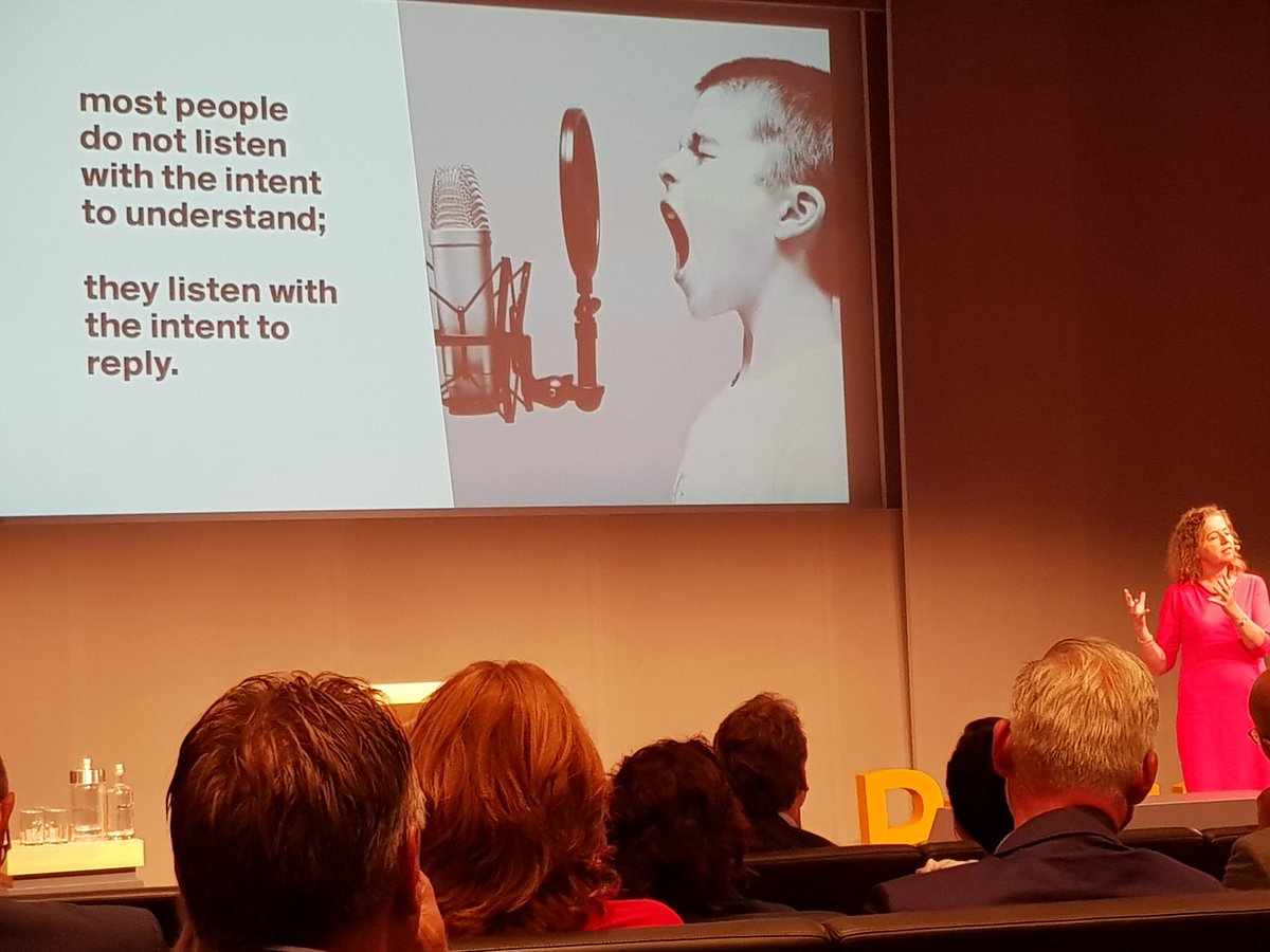 MDessing's tweet image. Mooi en inspirerend verhaal van Geertruid van Wassenaer op #letsprogress #7XI8 over communicatie met oa een voorbeeld uit de muziek van #ChrisBotti ! youtu.be/m8NN4fpdm40