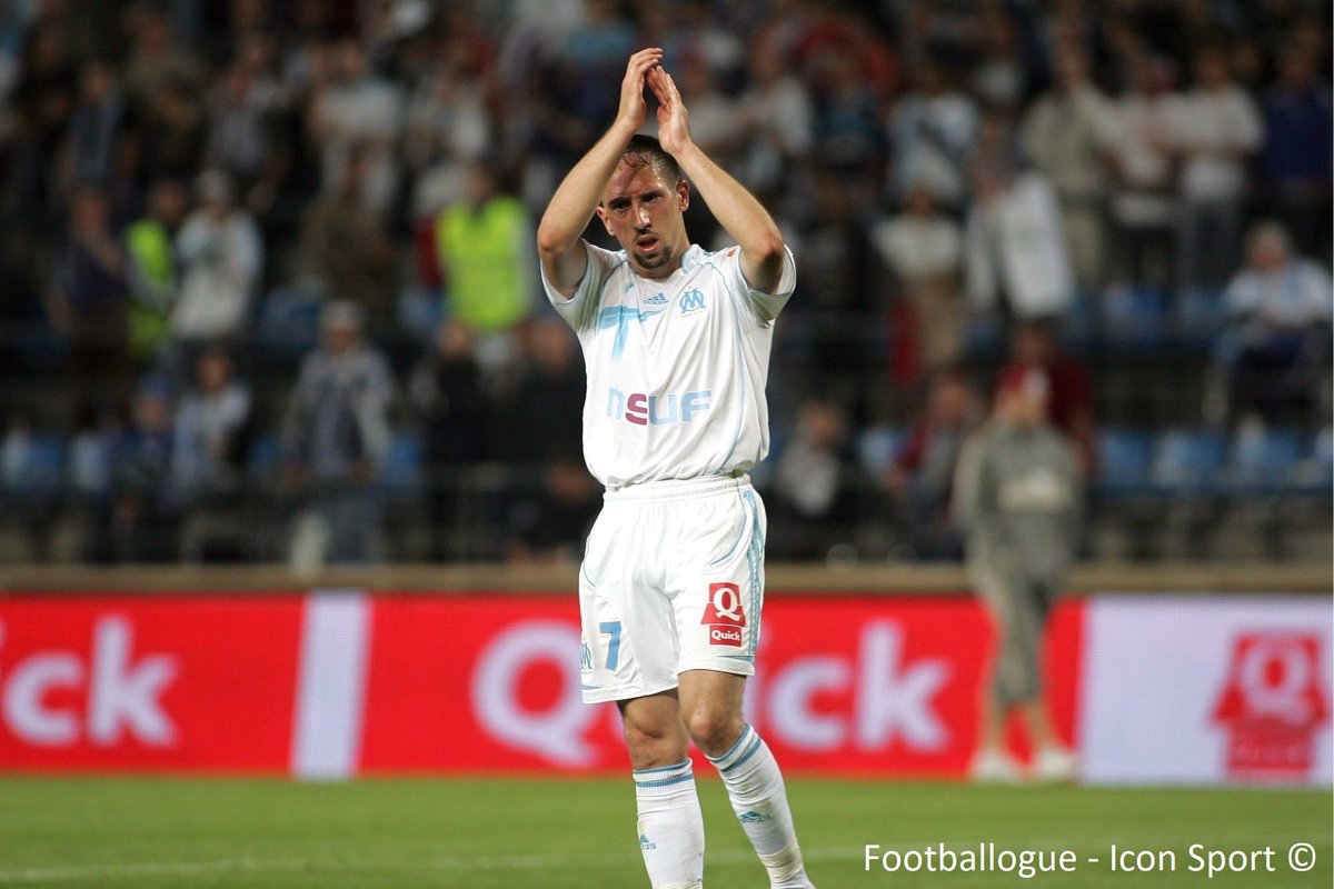 Footballogue's tweet photo. [#L1🇫🇷] Ribéry🇫🇷 💬 : "Un retour à l’OM ? Tout est possible bien sûr. Je suis libre. On verra bien. AVB est un entraîneur qui a beaucoup d’expérience et qui connait bien le foot. J’espère vraiment qu’il va faire du bien à Marseille."

(RMC) https://t.co/xvskkfSjQT