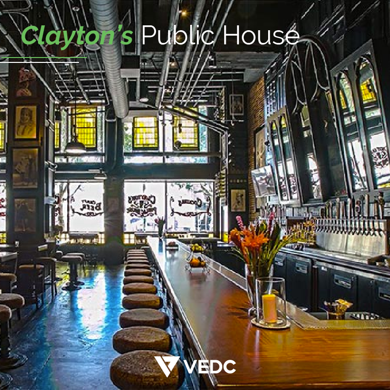 VEDC_business's tweet photo. #ClaytonsPublicHouse serves a variety of craft beers and wines, artisan burgers, sandwiches and entrees, and properly showcases the Spring Arcade Building, a Los Angeles landmark from 1924, in the heart of the Historic Core of the city. https://t.co/FTqka1GRze