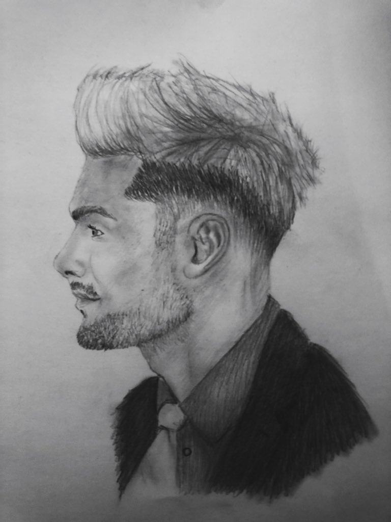 holly___stokes's tweet photo. @ZacEfron @kelsmerritt @JasTookes @SaraSampaio @ZacEfron i drew you lol !! https://t.co/lXrmyTZjJs