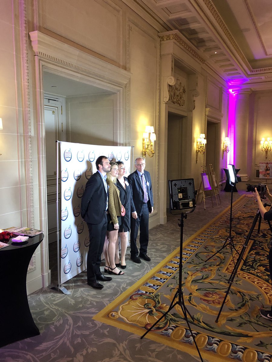 Remise du Grand Prix du bien-être by marie france #reworldmedia #andthewinneris # GeorgesV