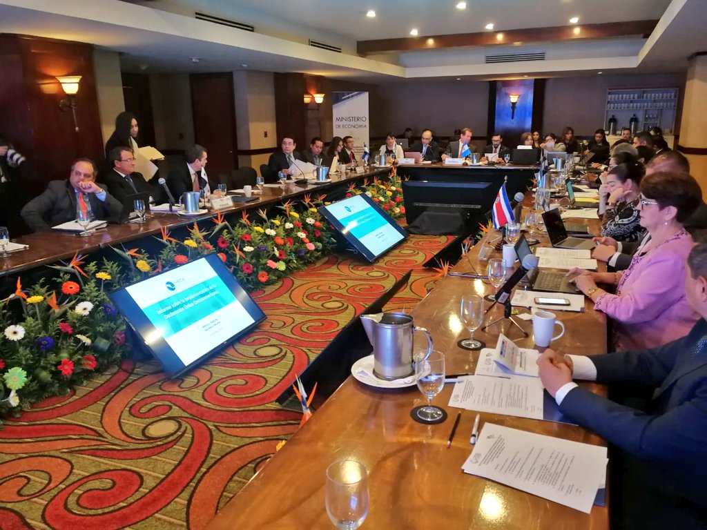 La Intendencia de aduanas de <a href="/SATGT/">SAT Guatemala</a> participa en la presentación del informe sobre los avances en la implementación de la #DUCA, en el marco de la reunión del Consejo de Ministros de Integración Económica Centroamericana #COMIECO.