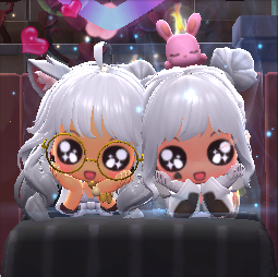 OhNgoAnita's tweet photo. How cute is this :3 #playmaple2 @PlayMaple2 Who else can't wait for the update? 🙋🏼‍♀️I'm dying to know what's in the next style crate hehe https://t.co/Y6bGFq8sV8