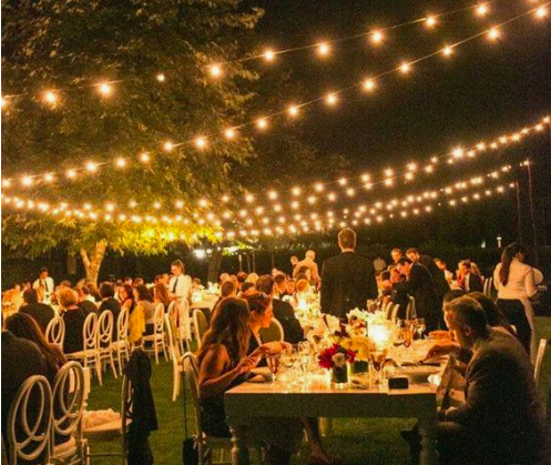 ToastFunctions's tweet photo. There are so many ways to make a summer evening gathering relaxed &amp; enjoyable. Great food, mood lighting &amp; the perfect background music. 
A jazz band, a classical finger-style guitarist, or DJ playing an Ibiza Lounge style set will stamp your style &amp; create the mood! #partyinspo https://t.co/dznZAcufAr