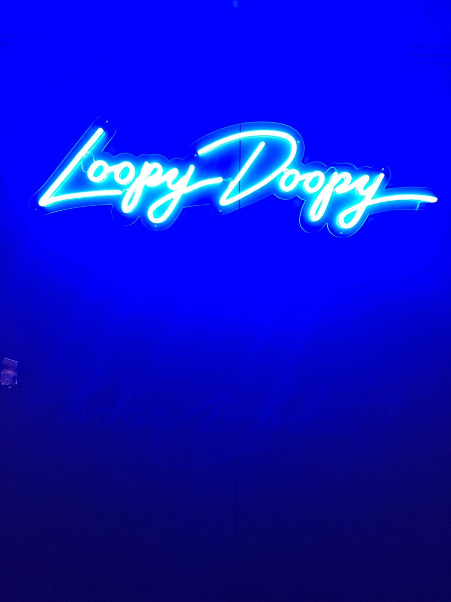 I checked #LoopyDoopy at <a href="/ConradNYDtwn/">Conrad New York Downtown</a> off the #bucketlist this weekend and their #cocktails we’re even more amazing than expected. You can read all about it on the blog! lynzijudish.com/2019/05/28/929/