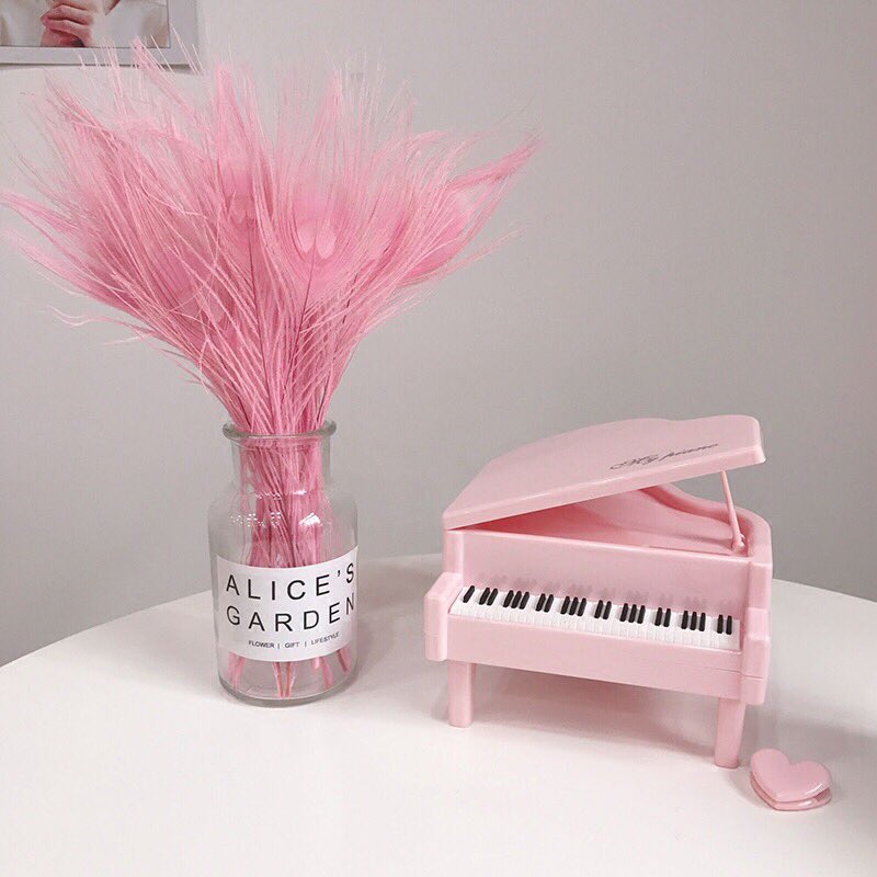 StorePj's tweet photo. ✩ กระปุกออมสินเปียโน น่ารักมากๆ 🦄.
📍ขนาด 13.5 x 9 cm .
📍ราคา 300 บาท 🌈

📌 สินค้าพรีออเดอร์ รอสินค้า 15-20 วัน 

#กระปุกออมสิน #กระปุกออมสินน่ารัก  #ตกแต่งห้องนอน #ของขวัญ #ของขวัญน่ารัก #dek62 #dek63 #ของจุกจิกน่ารัก #ของจุกจิก #ของมันต้องมี #ของน่ารัก #พรีเกาหลี https://t.co/I4YkYTvnjG