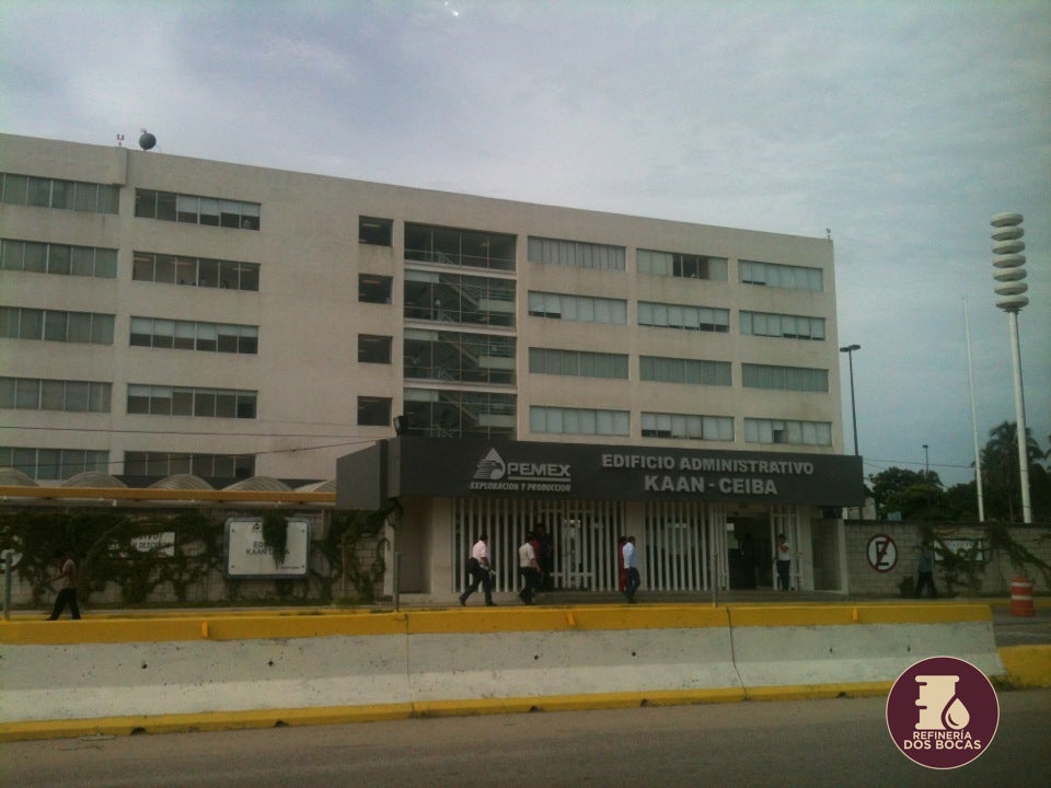 Refineria2Bocas's tweet photo. 🚨AVISO IMPORTANTE🚨
A partir del lunes 3 de junio, el @Gobierno_Tab y la @SENER_mx , abrirán un módulo para ofertar mas de 20 mil fuentes de empleos, informó el gobernador de Tabasco @adan_augusto . 
La sede será el edificio Kaan-Ceiba en el Municipio de Paraíso, #Tabasco.
(RT) https://t.co/NKg2HxA2WZ