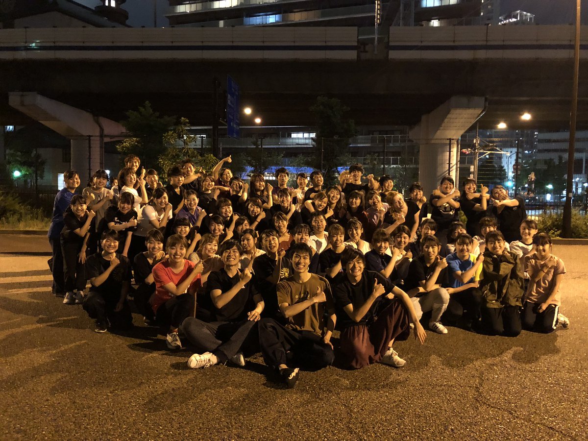 今日は山美鼓2019演舞の振り落とし1日目でした🤗
天気はあいにくの雨…☔️だけど、みんなの声と笑顔で楽しい練習でした✨
1回生は急に本格的な振りで難しいけど、全員で助け合って頑張りましょう！🔥