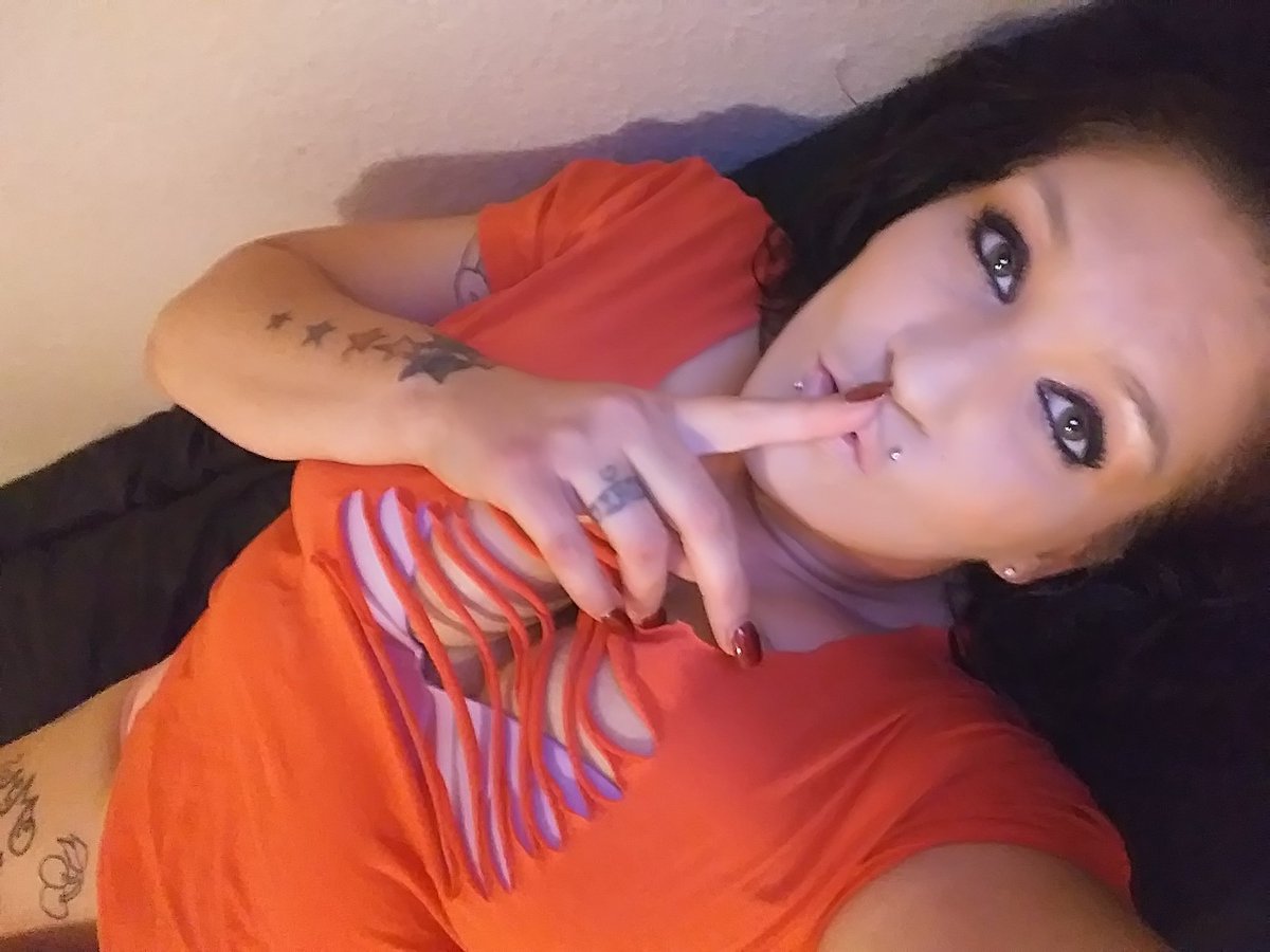 Chelsea93769154's tweet photo. I am looking for a  #serioussugardadddy #loyaldaddy #trustworthy https://t.co/mr6DWc3Kbj