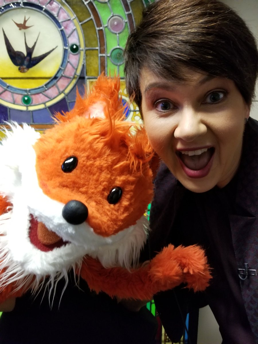 AnnetteHamm's tweet photo. Meeting Scout the @HamiltonLibrary mascot today on @morninglive made my day https://t.co/eOeB3NuDhd