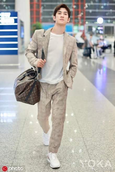 lizhitingfandom's tweet photo. CR pic from #Weibo YOKA格调 28 May 2019

#李治廷 #หลี่จื้อถิง #aariflee  #AarifRahman https://t.co/WY7BxsRk9D