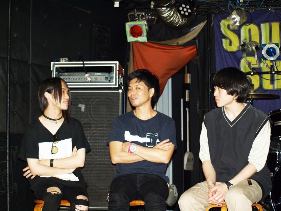 kusanone_fes's tweet photo. #くさのねフェス2019 の出演者が、合計14,000文字オーバーでくさのねフェスにかける想いを語る🔥
🌱Halo at 四畳半 白井將人さん
@shelie_Halo
🌱Organic Call 平田真也さん
@ny_tk345p
記事はこちらから⇩
https://t.co/R9qsGItir3
クラウドファンディングにて6/26（水）迄特典付先行チケット販売中👍 https://t.co/4odYY13x9w