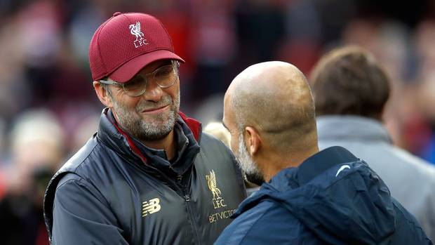 Footballtweet's tweet photo. 🗣 Pep Guardiola: "I love the Champions League, but winning the domestic treble is more difficult than winning the UCL."

🗣 Jürgen Klopp: "Pep is a great manager but he has to say that winning the PL is harder than the UCL as he hasn't been in the UCL final for a while." https://t.co/GpIacedLBt