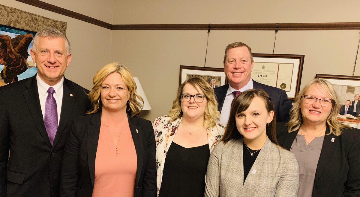 taraleedawn's tweet photo. Thanks to @MPTedFalk for speaking to insurance brokers from across Manitoba this morning, and for recognizing our role as consumer advocates, small business owners and community supporters. #IBAC2019OnTheHill #beforethequote #ibac #insurancebroker #ibam https://t.co/lRGpZBqgRz