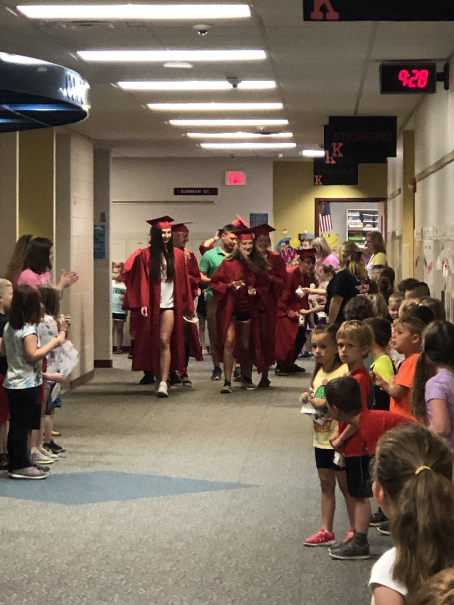 NDESARTROOM's tweet photo. They have arrived @NorthDearborn We were thrilled to cheer on the @EastCentralHS #seniorclass2019 !! May your futures’ be bright and your dreams come true! 🎓 ❤️ https://t.co/RDBZrdMyrW