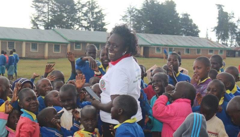 jkinyuru's tweet photo. Another @GREEiNSECT PhD, Carolyne Kipkoech successfully defended @DiscoverJKUAT. She studied the impact of cricket-based porridge on the nutritional status of Children in #Kenya. Congrats Dr. Kipkoech. https://t.co/jXsGSd1hEJ
