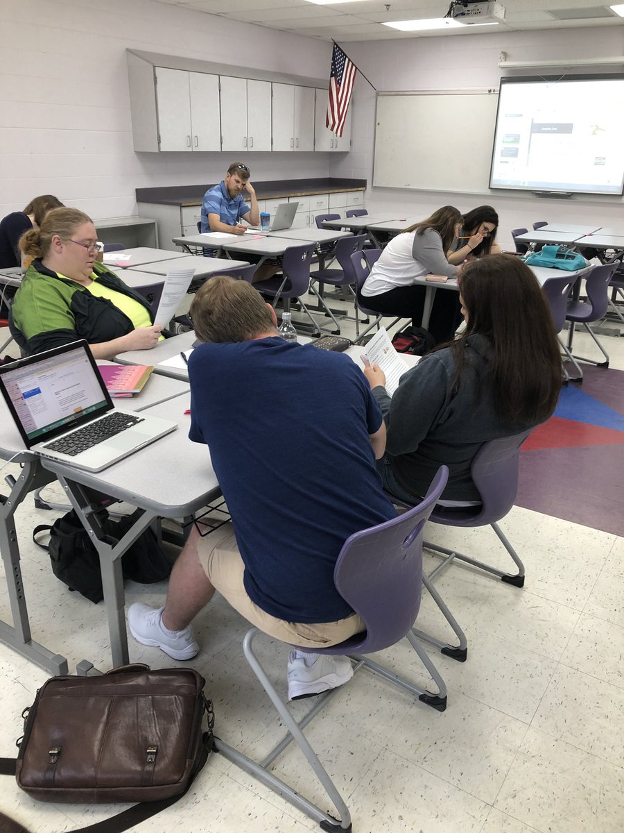 Guzyka's tweet photo. Teachers hard at work Close Reading Text & digging into the Standards for Literacy in Social Studies and Science. #reynproud #edjamessummeracademy #contentlit @VPReads @ReynCosgrave https://t.co/TQLCpGnldJ