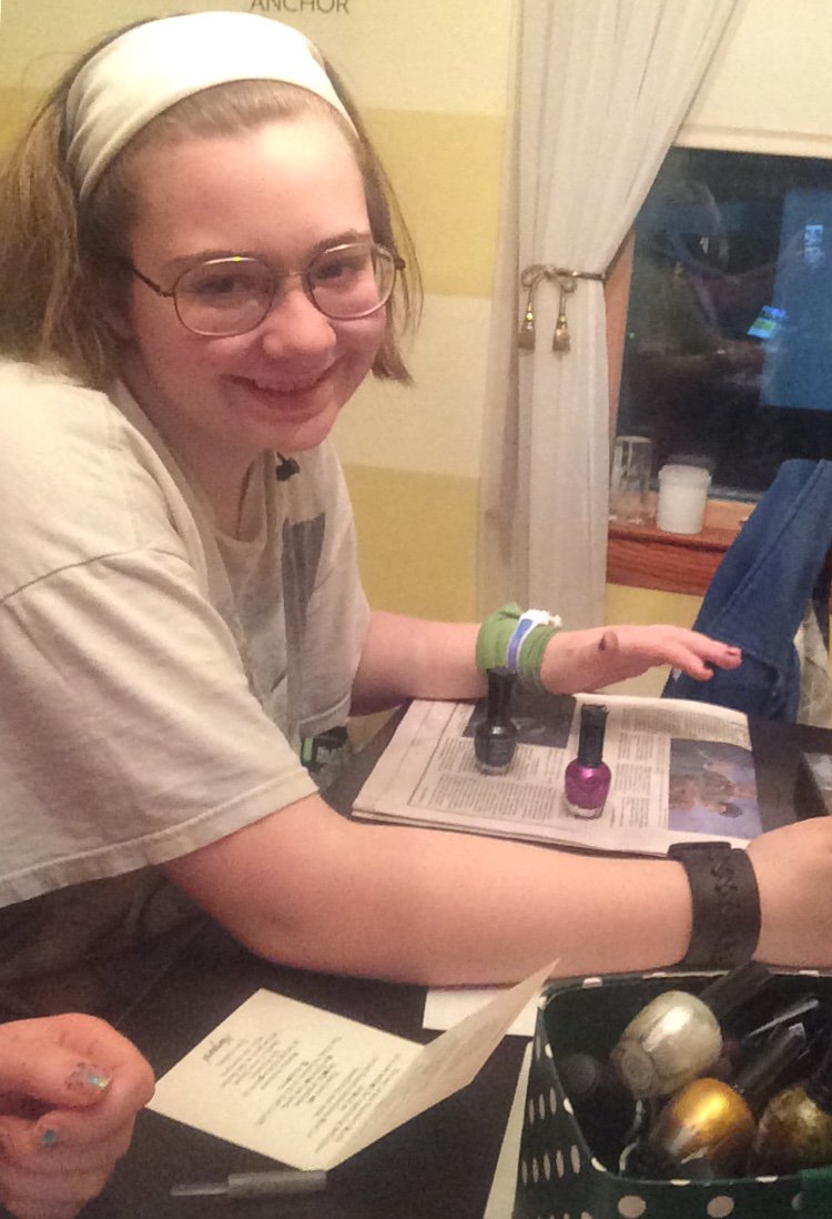 sarahlaceyvigue's tweet photo. Thank God for Mom's help! #Escaperoomboardgame #boardgame #meredibly #escaperoominabox #familycompetition #competitivegames #clue #whodunit #unlock #exitboardgame #funboardgames #familyboardgames #boardgamenight #boardgamebox #boardgameaday #escapearoominabox #escapearoom https://t.co/rdmIcI61nF