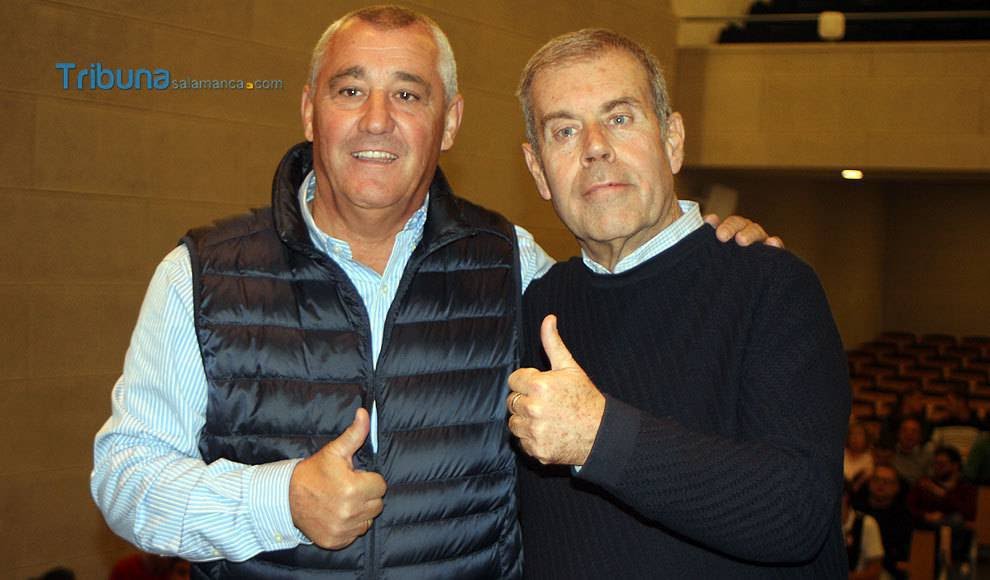 siustedlodice1's tweet photo. Hablamos con Poli RINCÓN a corazón abierto.

https://t.co/jVYlEobKbO

@tjcope una gran familia

Foto: tribuna Salamanca https://t.co/9uFUGjFD5Z