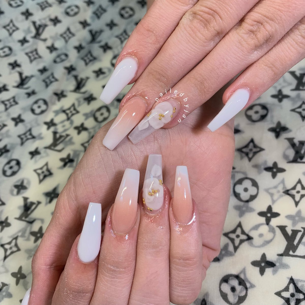 nailedbyjan's tweet photo. come fwm @ cheveux artiste boutique in harker heights ‼️🥰 https://t.co/ttOEKxCvhK