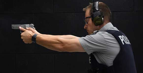 rcmpgrcpolice's tweet photo. When a tumour left him blind in one eye, Cst. Michael Jaszczyszyn was told he would never return to active duty. Read how he trained his eye to adapt to his vision loss and how he helped change the way the RCMP treats cases of monocular vision. https://t.co/DJAZBwqOKF https://t.co/UT0qE2hgeg