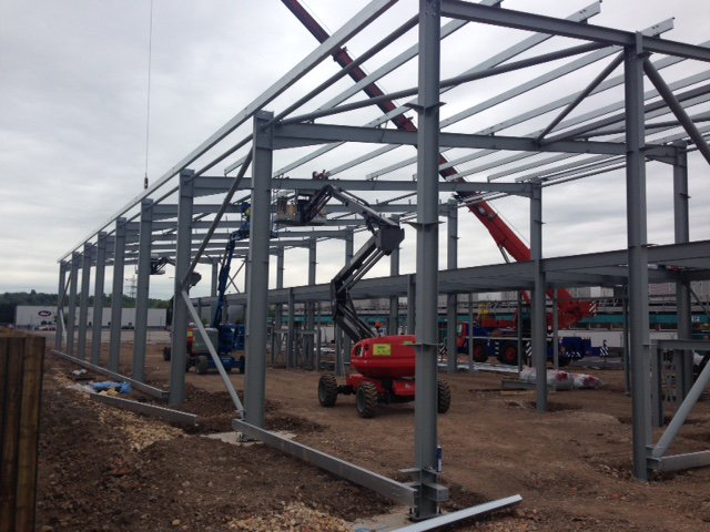 InnesEngland's tweet image. It's #TransformationTuesday and if you regularly take the train into #Nottingham you might have already spotted lots of changes at Trent Gateway in #Beeston as 16 #industrial units are being built by @Chancerygate and @Hines.

For all the details contact @ScottAgent007